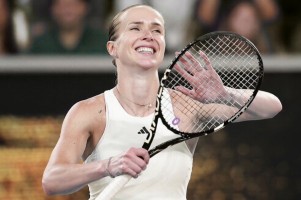 Elina Svitolina in action against Diana Shnaider at Australian Open 2026