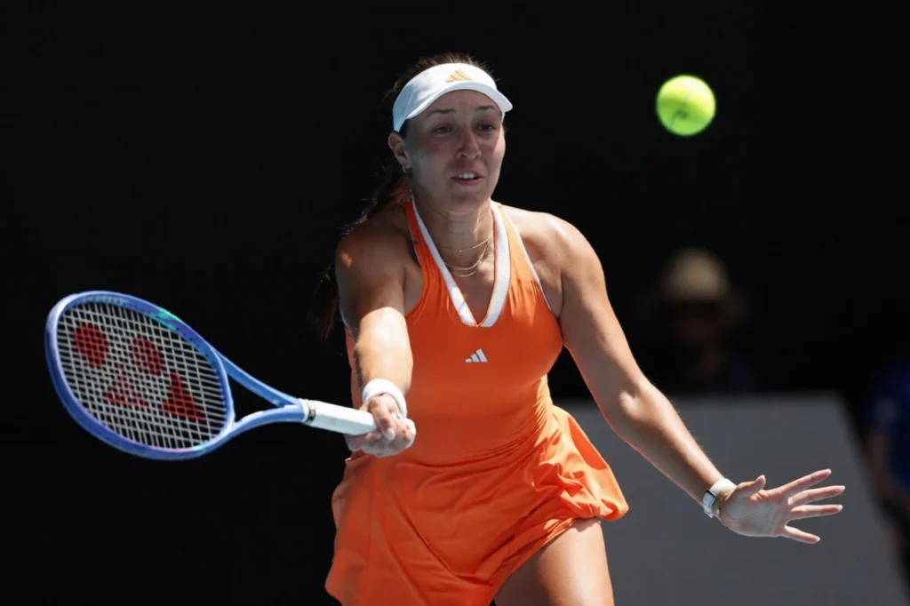 Jessica Pegula In action against Amanda Anisimova at the australian open 2026